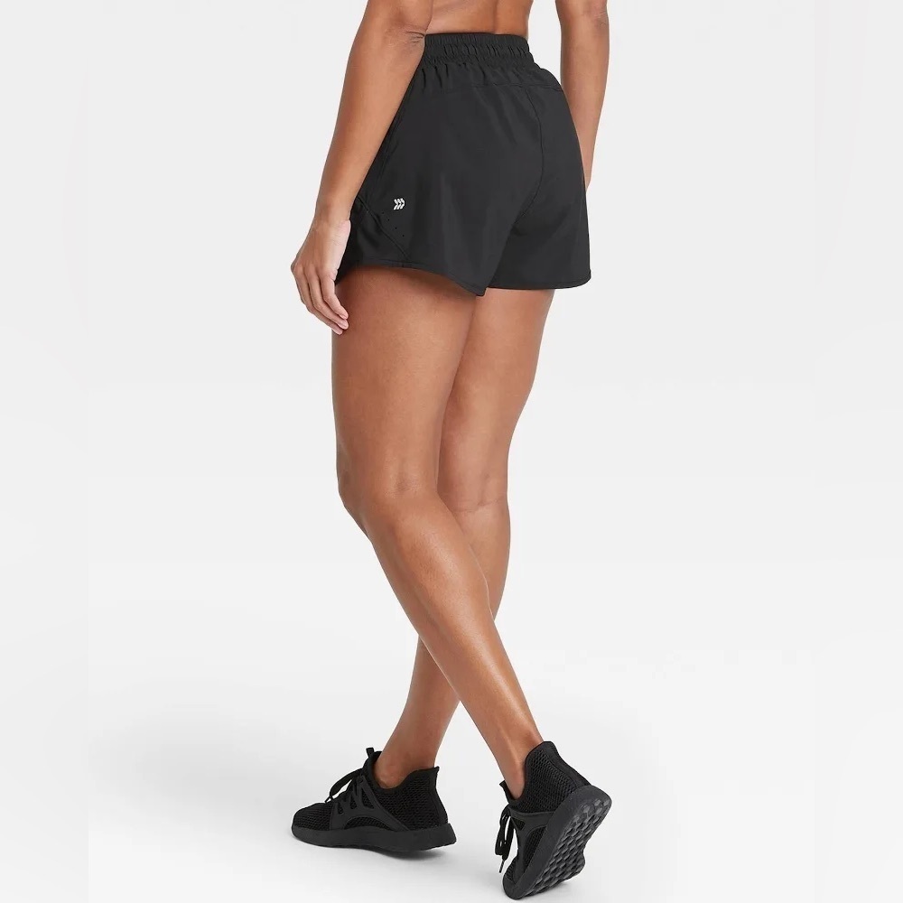 NWT All in Motion Women's Mid-Rise 3" Run Shorts - Picture 4 of 4